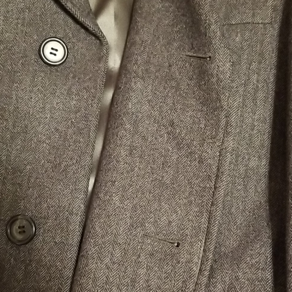 Wool Coat - Picture 4 of 9